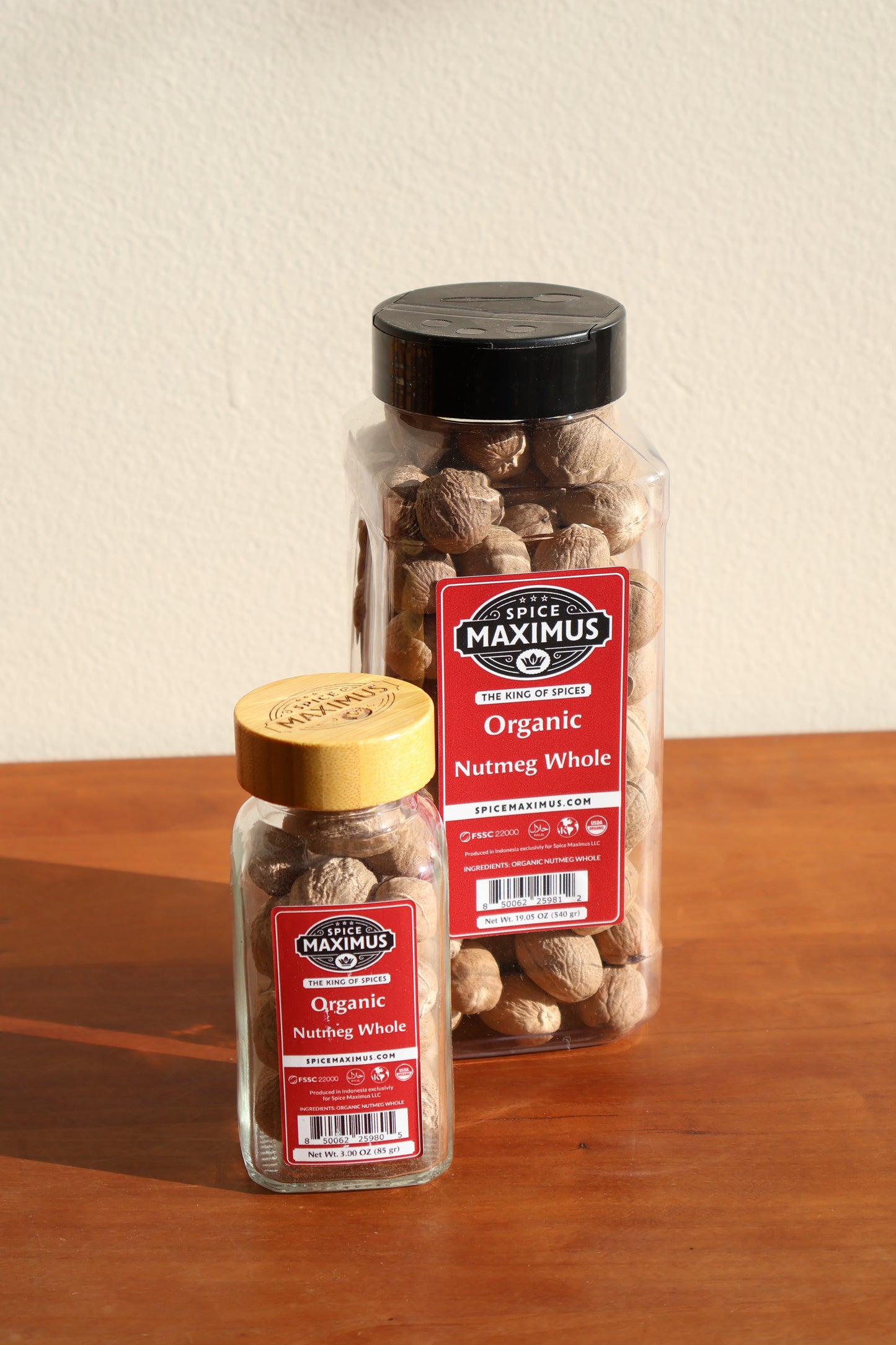 Organic Nutmeg Whole (950ml / 32oz)